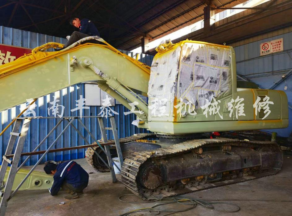 解讀挖掘機(jī)維修中的典型問題：如何應(yīng)對潤滑系統(tǒng)故障？